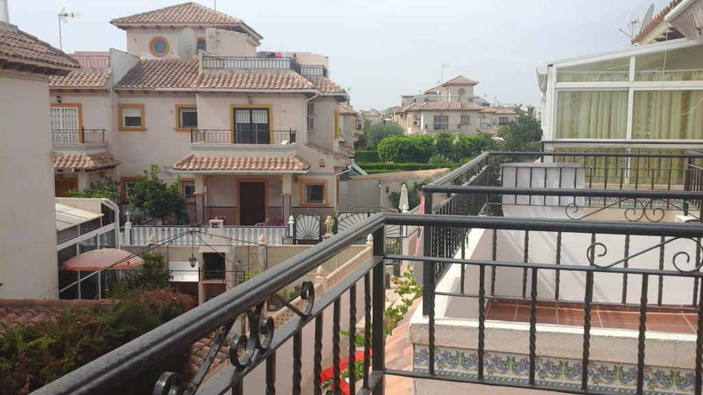 Holiday Home Torre De Pisa Torrevieja Ngoại thất bức ảnh